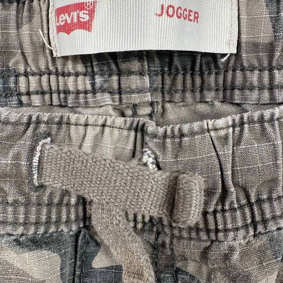 Levi’s Boys Green Camo Joggers Size XL (Unisex) - Picture 3 of 9